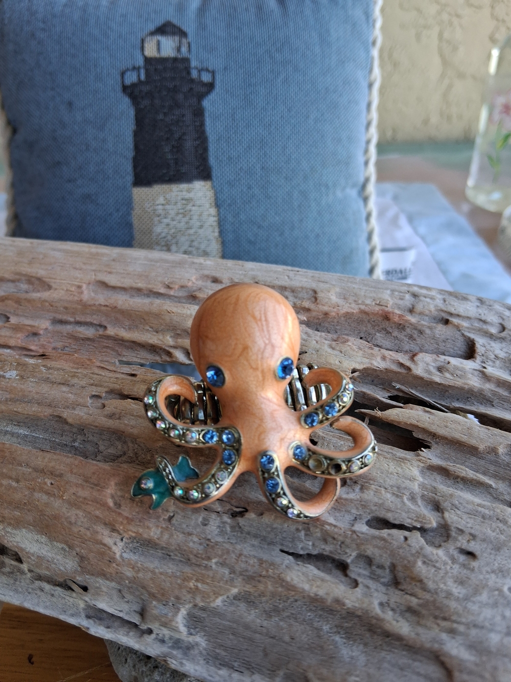 Octopus Stretch Ring with Blue Rhinestones - Picture 6 of 7